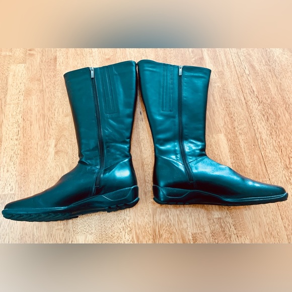 Duo Boots: Wide Calf - Picture 8 of 10